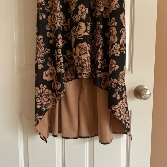 COPY - COPY - Susongeth floral dress - Picture 6 of 7